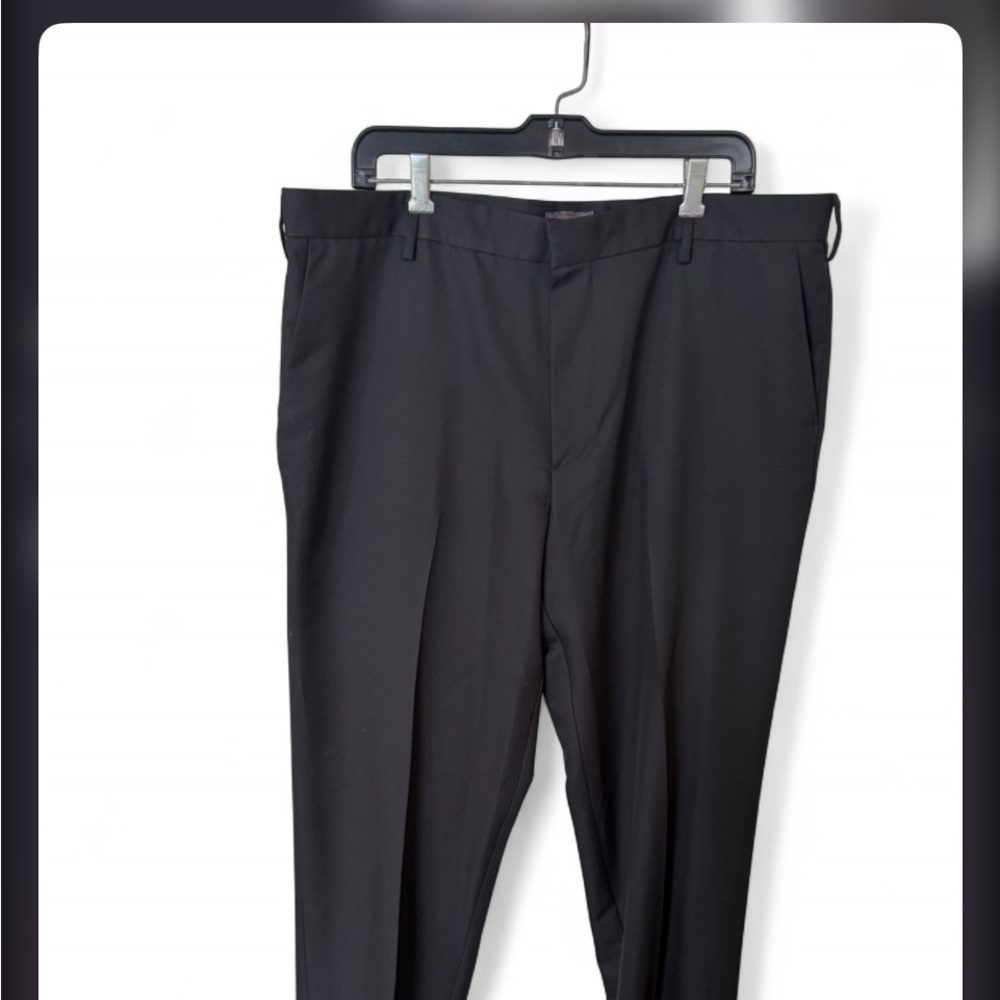 Dockers D2 Classic Black Trousers